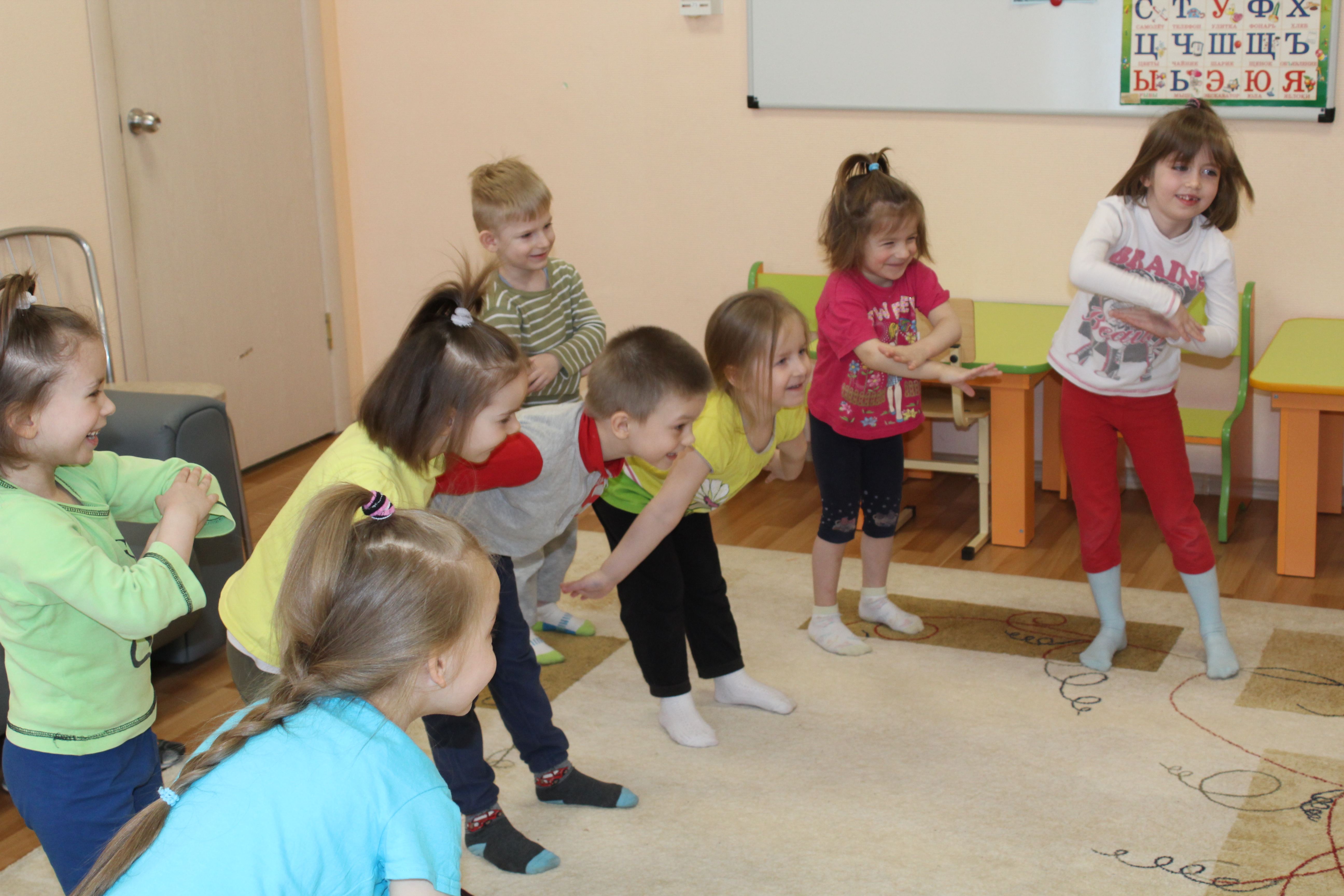 В ГОСТЯХ У МУХИ-ЦОКОТУХИ