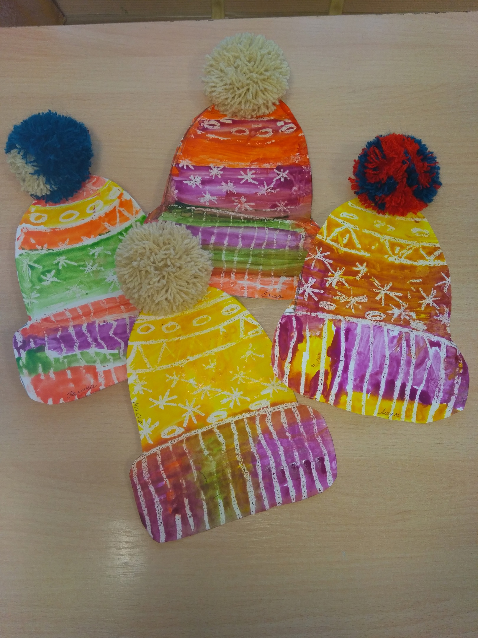 ВОЛШЕБНЫЕ ШАПОЧКИ