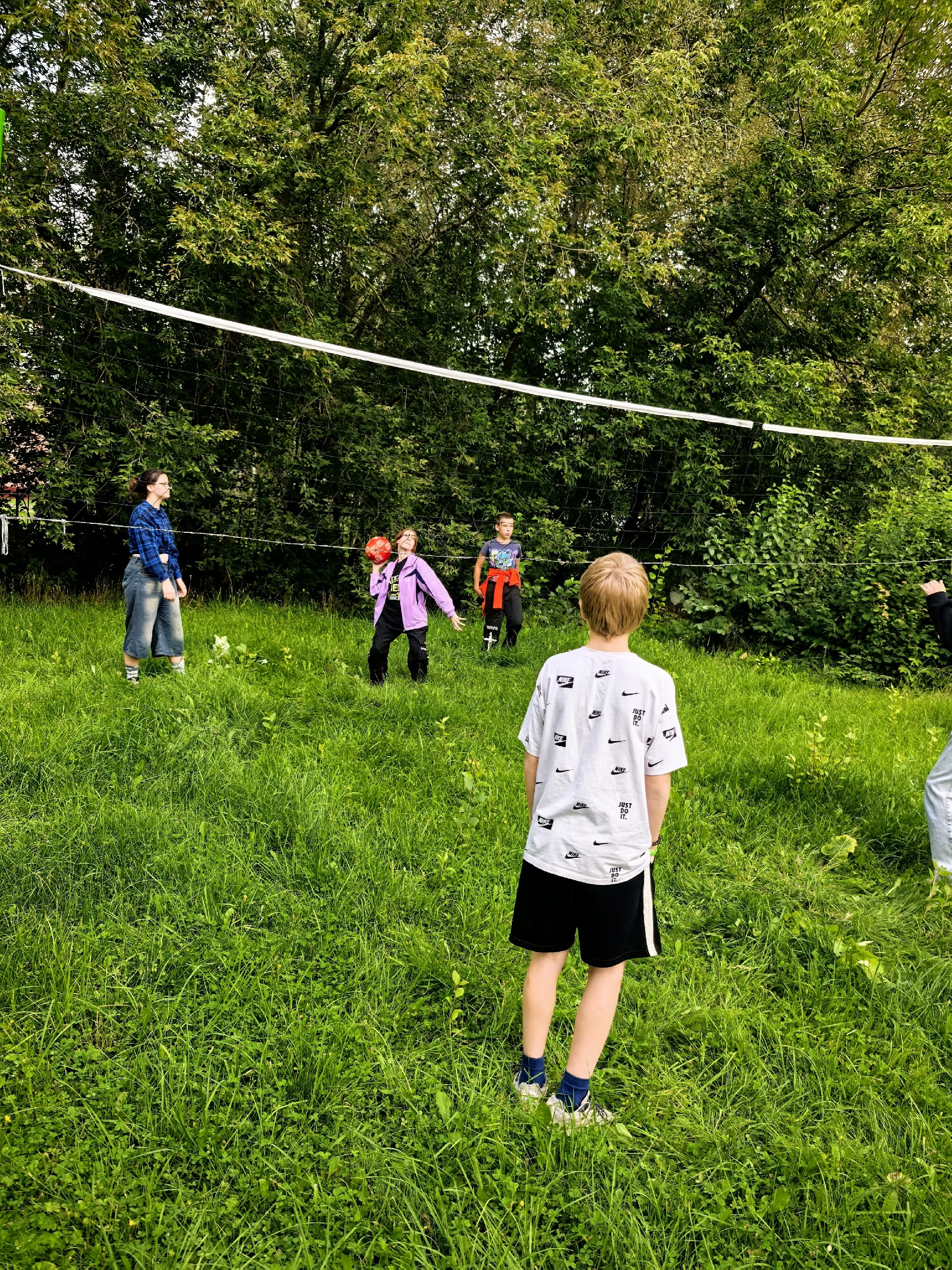 ЯРКИЙ И ЗАХВАТЫВАЮЩИЙ ВОЛЕЙБОЛЬНЫЙ ТУРНИР ПРОШЕЛ МЕЖДУ ВОСПИТАННИКАМИ «РОСТКА»