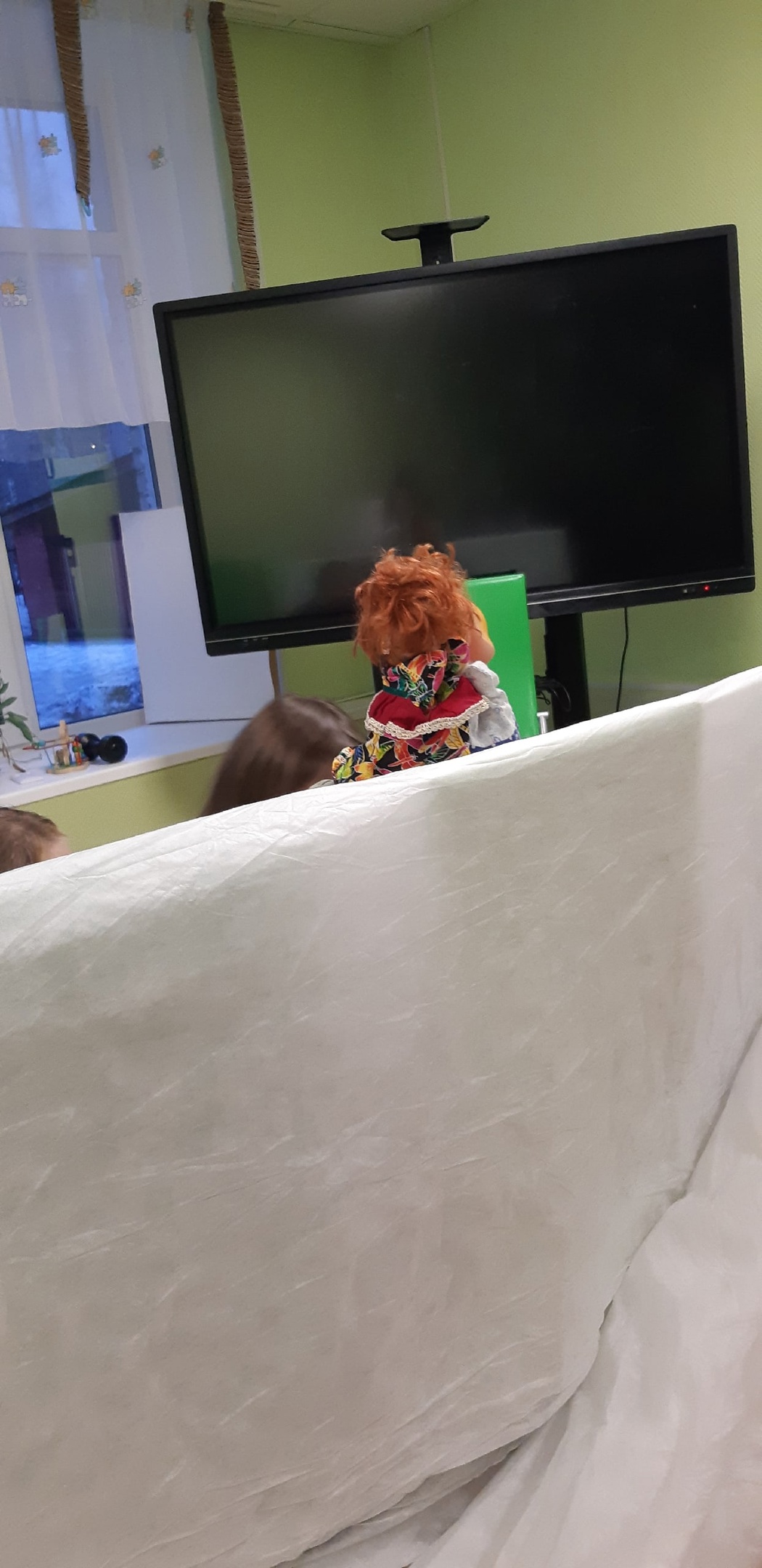 ВЧЕРА ВЕЧЕРОМ В «РОСТКЕ» ПРОДОЛЖИЛИСЬ ИНТЕРЕСНЫЕ ТЕАТРАЛЬНЫЕ ПРЕДСТАВЛЕНИЯ!