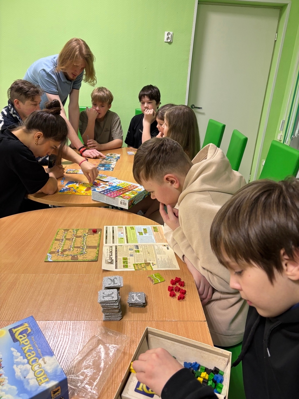 ВЕЧЕРА ПО ИНТЕРЕСАМ В «РОСТКЕ»: ВРЕМЯ ДЛЯ УВЛЕЧЕНИЙ И ВЕСЕЛЬЯ!