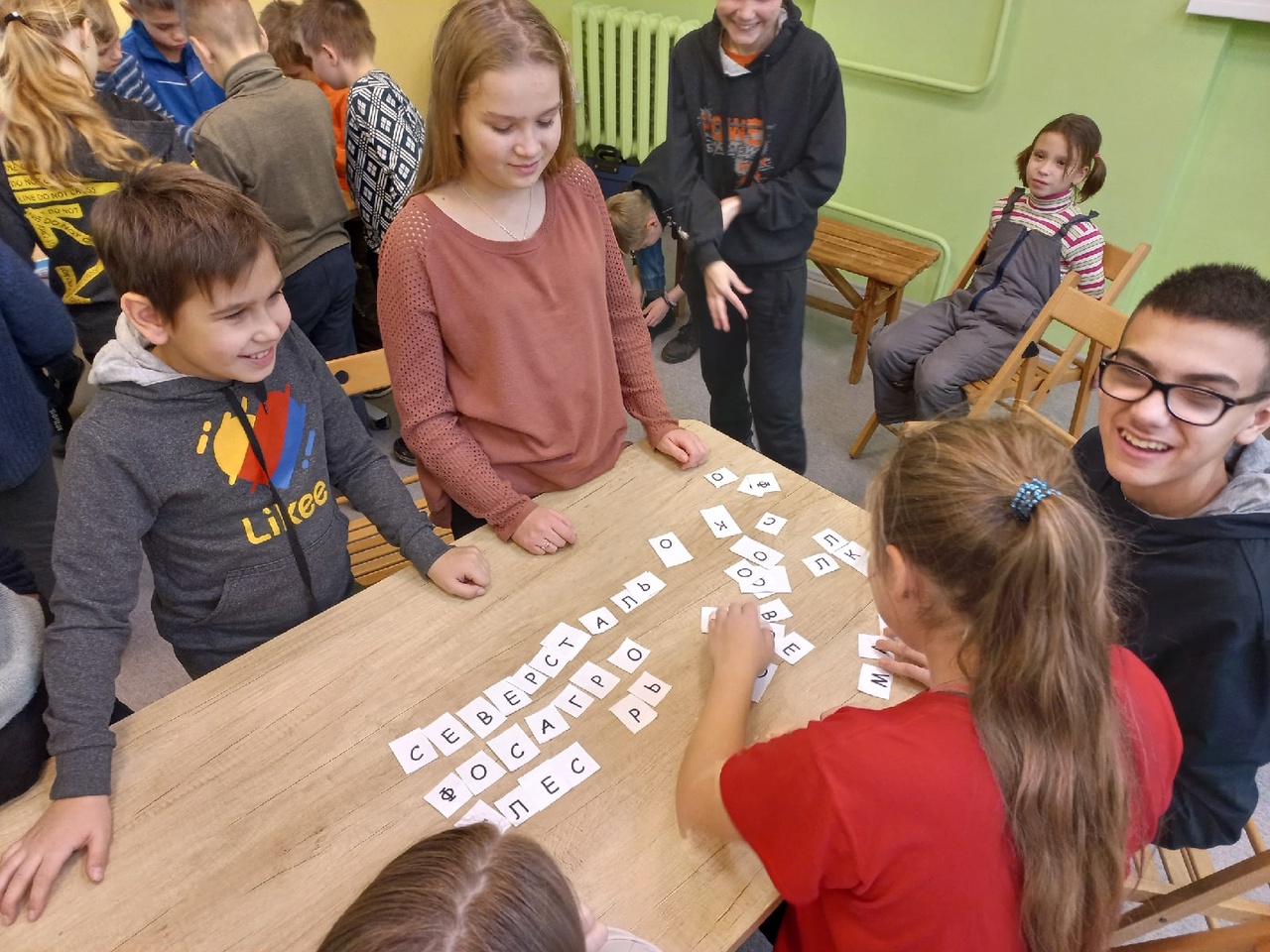 В ПРЕДДВЕРИИ ДНЯ РОЖДЕНИЯ ЧЕРЕПОВЦА  НАШИ ДЕТИ ПОСЕТИЛИ ЦЕНТР СЕМЕЙНОГО ЧТЕНИЯ