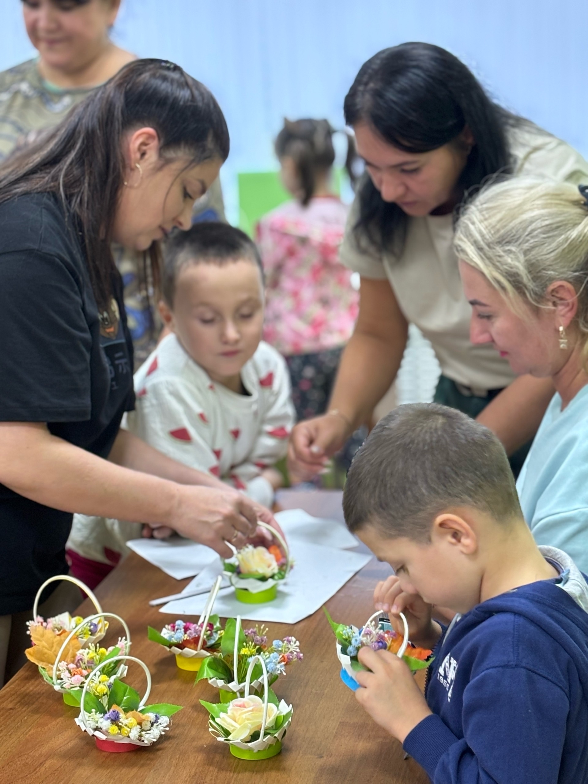 МАСТЕР-КЛАСС ПО СОЗДАНИЮ ПОДЕЛОК КО ДНЮ УЧИТЕЛЯ