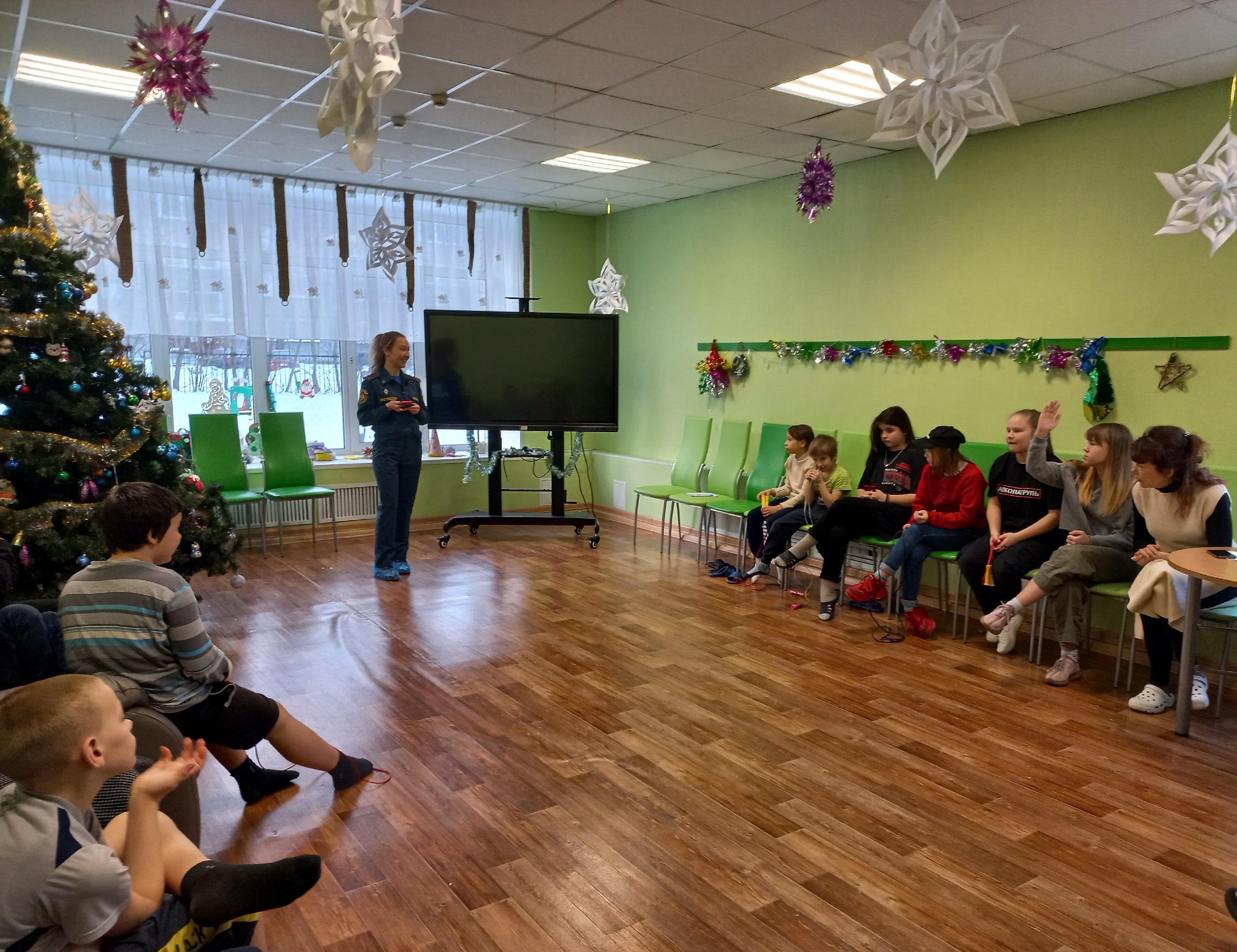 ОТДЫХАЯ, НЕ ЗАБЫВАЕМ О БЕЗОПАСНОСТИ!