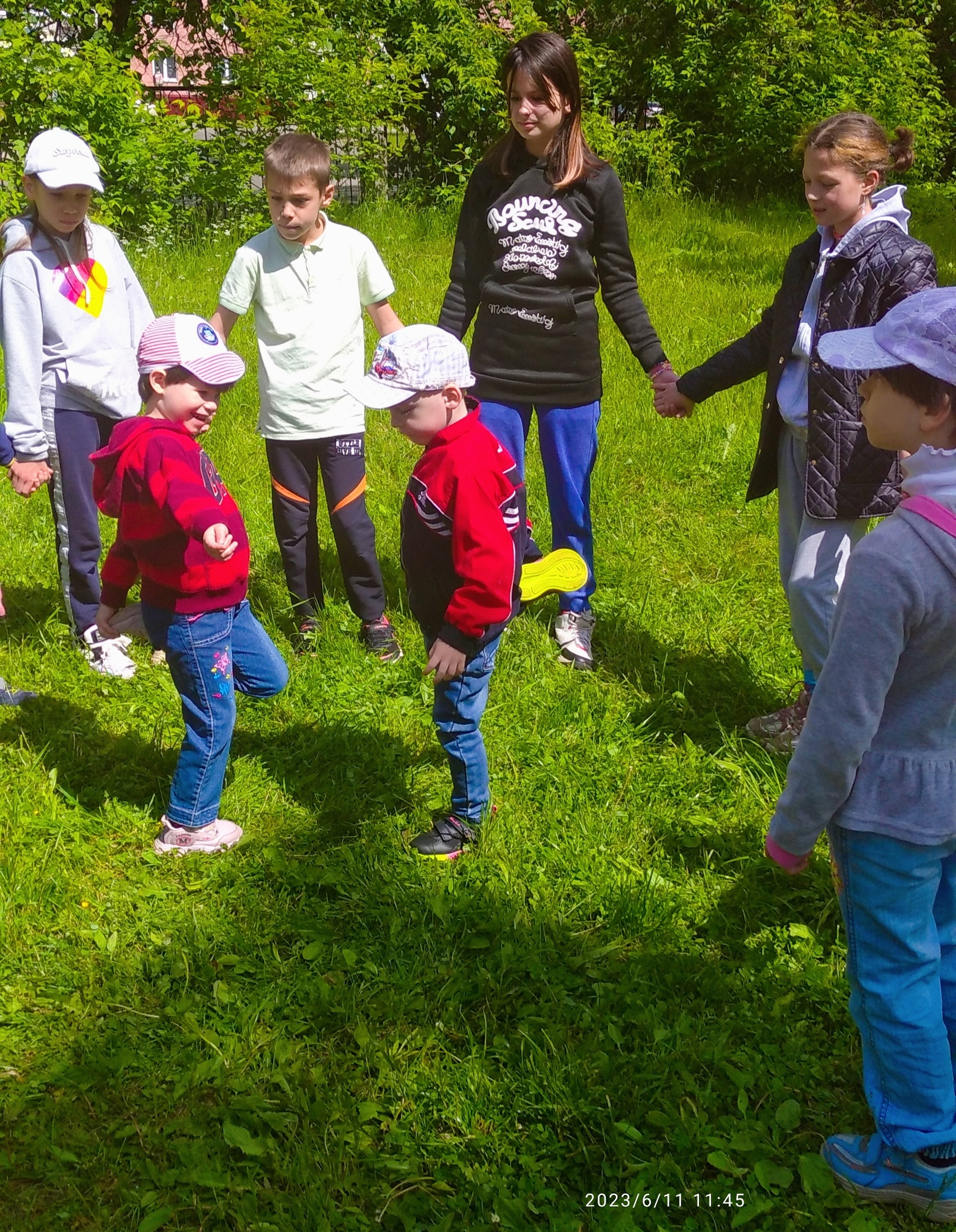 «ЗОЛОТЫЕ ВОРОТА – ПРОХОДИТЕ, ГОСПОДА!»