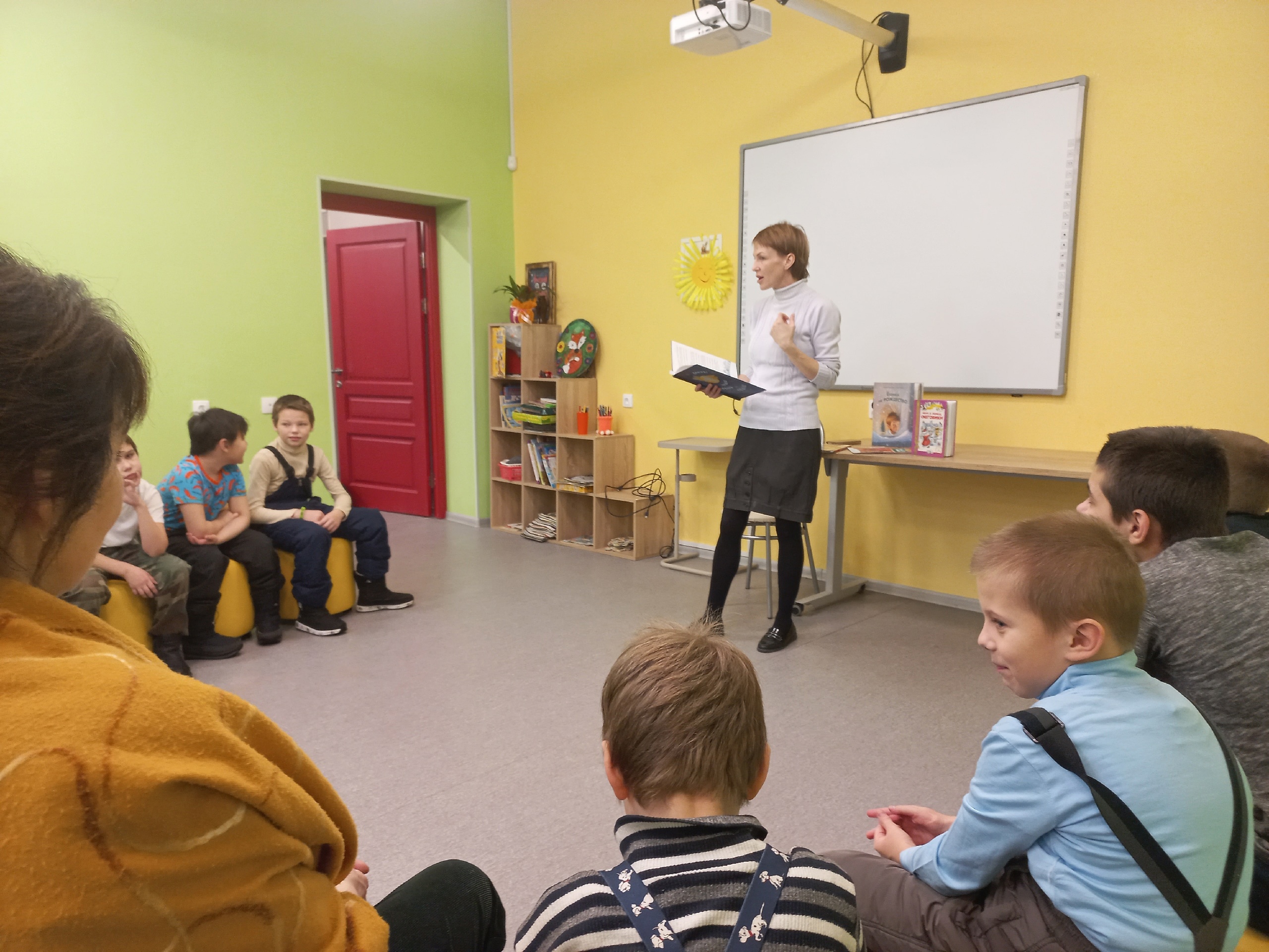 КНИГА — ТВОЙ ДРУГ, БЕЗ НЕЕ КАК БЕЗ РУК! ©