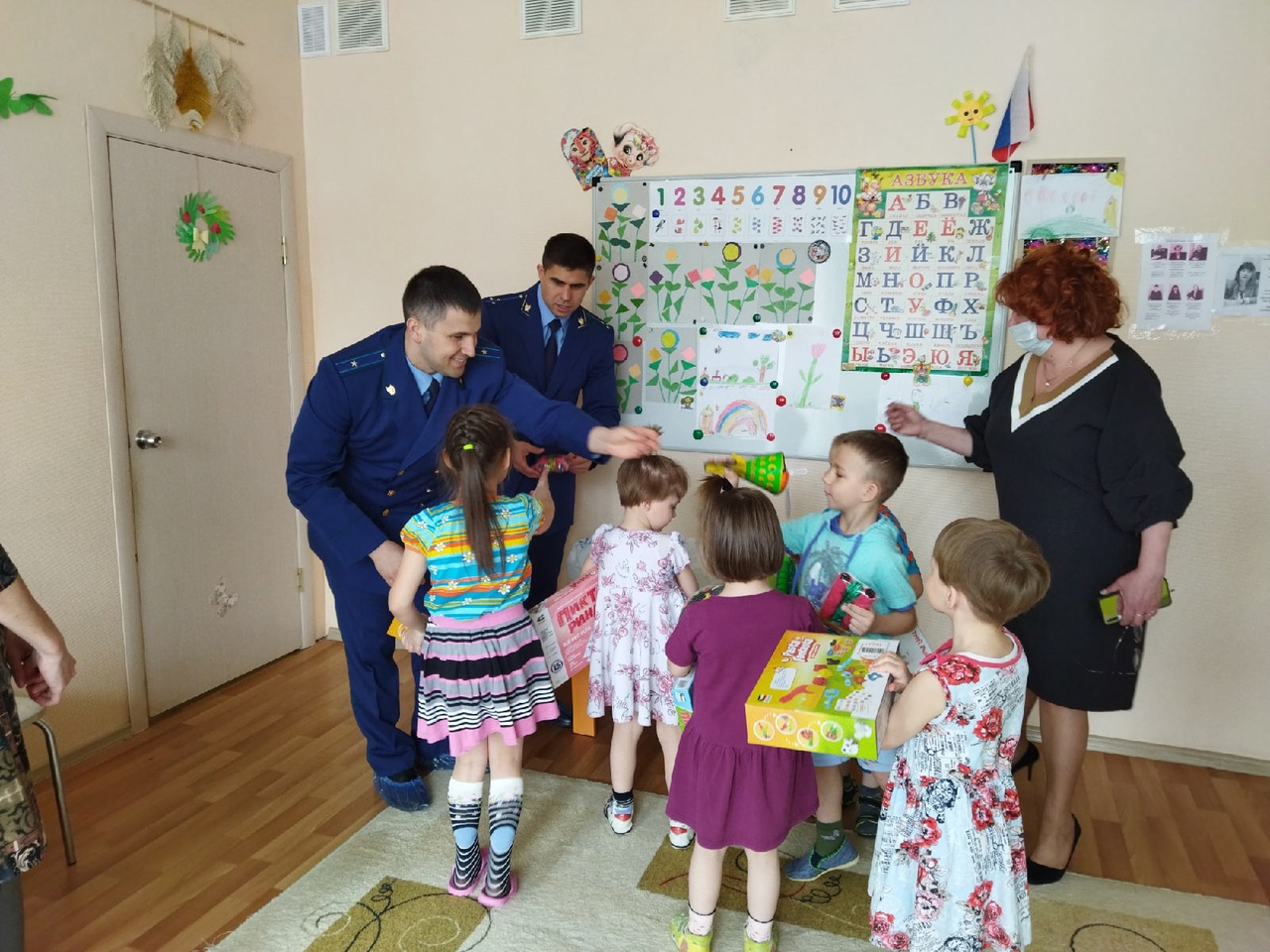 С ДНЕМ СЕМЬИ, ЛЮБВИ И ВЕРНОСТИ!