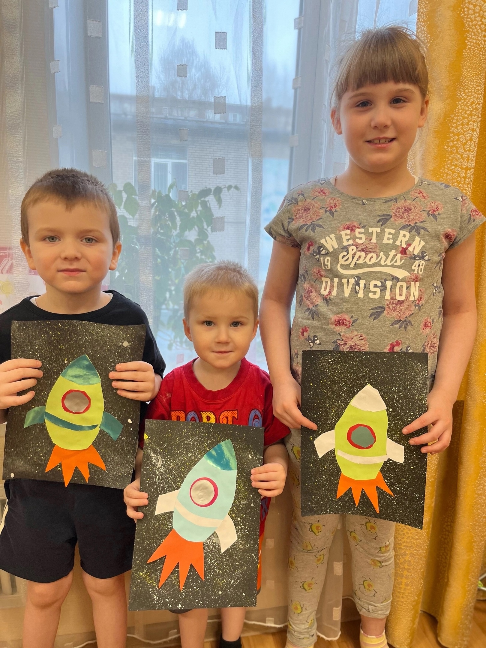 12 АПРЕЛЯ – ДЕНЬ КОСМОНАВТИКИ!