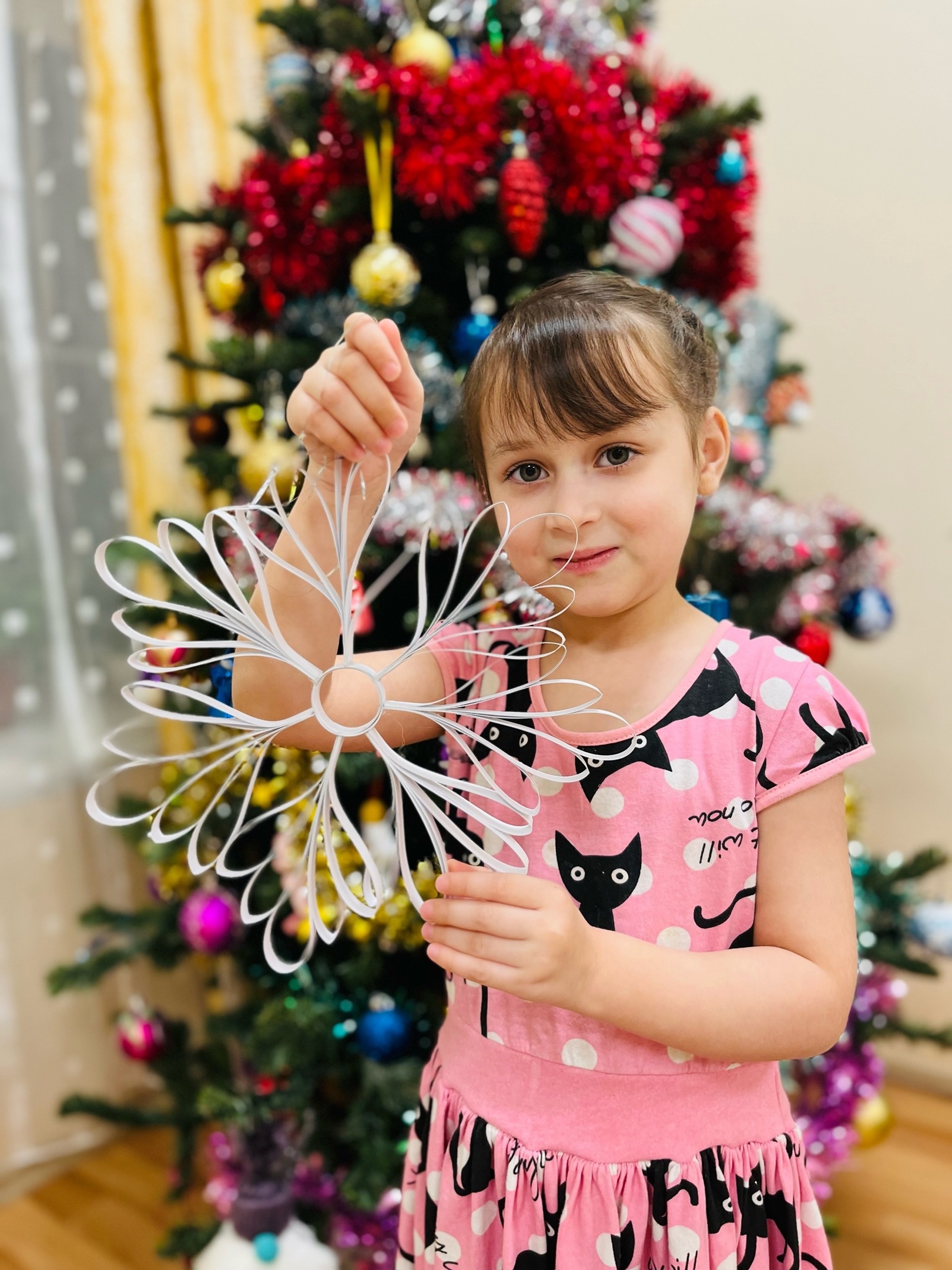 МАЛЫШИ ТВОРЯТ ВОЛШЕБСТВО К НОВОМУ ГОДУ